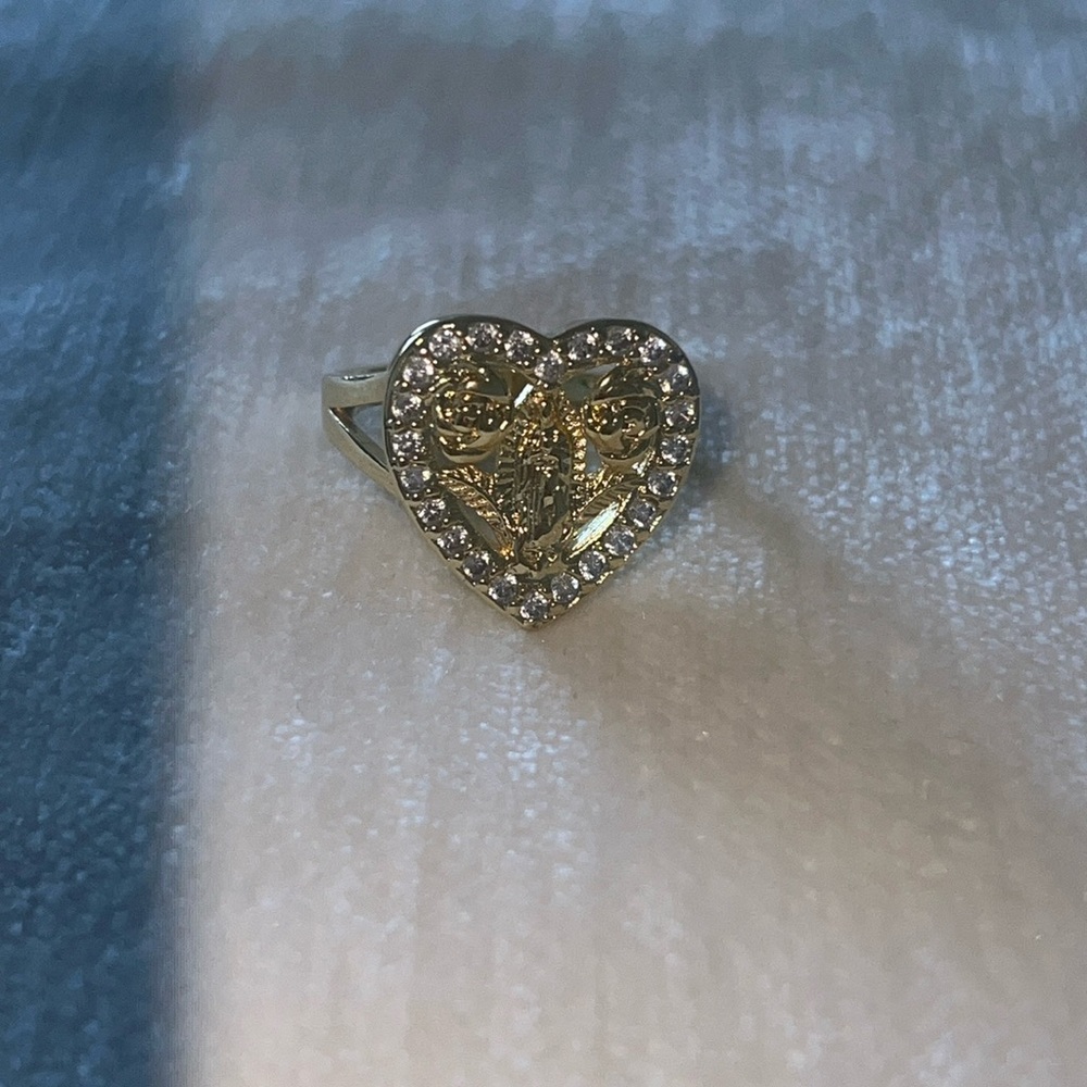 Gold ring size 6